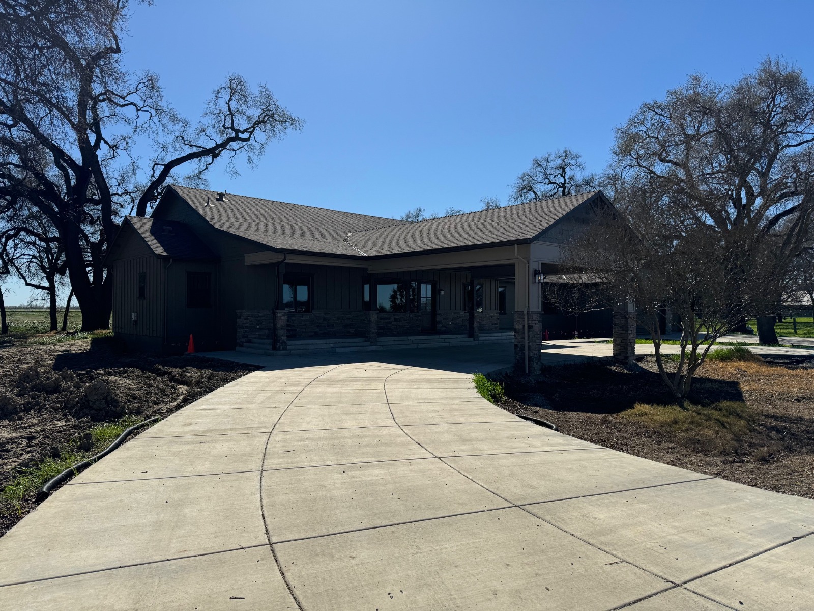 Luxury home: 5,000 sqft, 5 bed, 3 bath. in Sacramento, CA - Riego Road, Sacramento